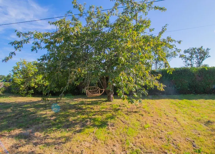 Casa de Férias Maison Familiale La Moutonniere Prinquiau